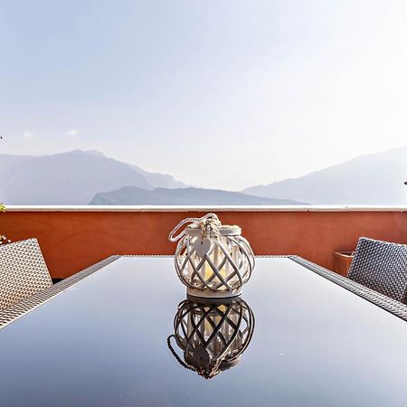 Casa Sara With Swimming Pool Apartment Riva del Garda Exterior foto