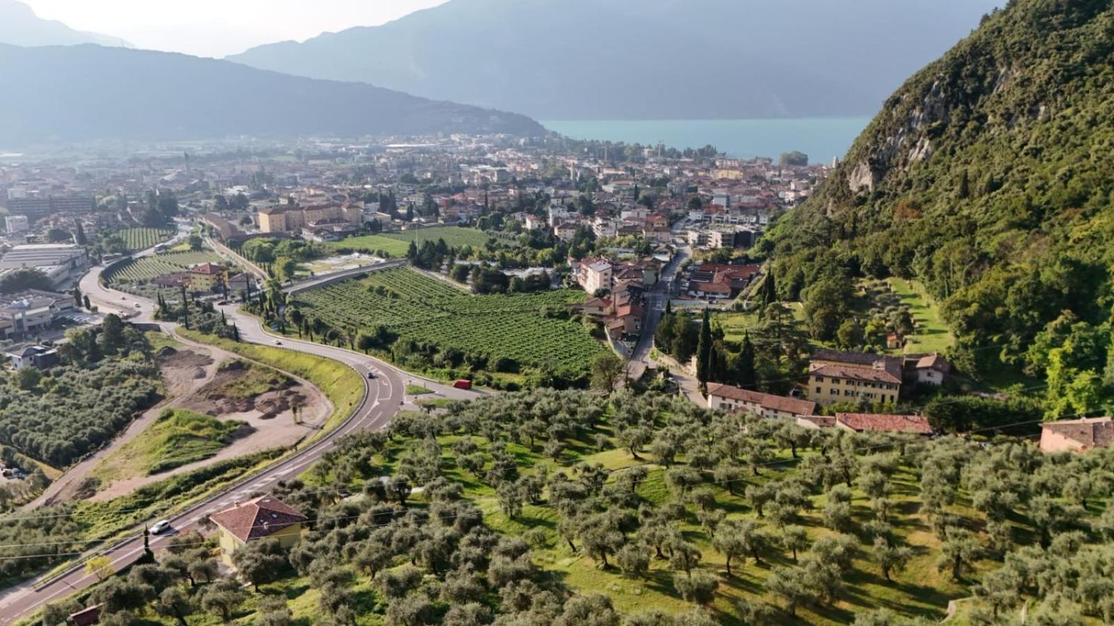 Casa Sara With Swimming Pool Apartment Riva del Garda Exterior foto
