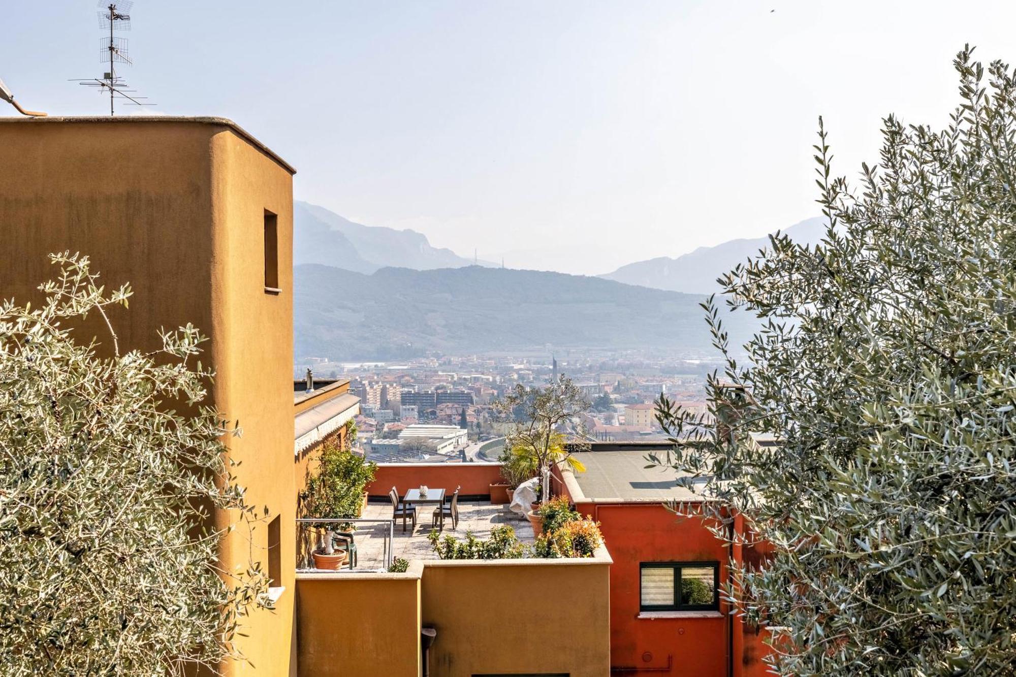 Casa Sara With Swimming Pool Apartment Riva del Garda Exterior foto